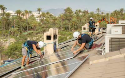 Elche perfila su oficina para asesorar en la instalación de solares y comunidades energéticas